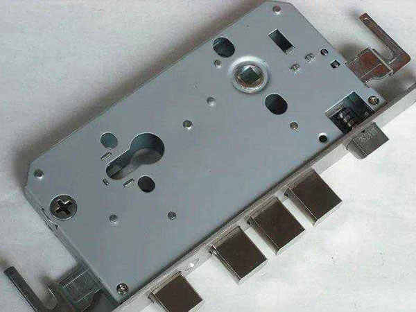 江海24小时上门开锁公司